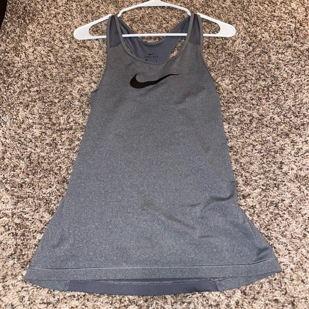 NIKE S WORKOUT TOP, LIGHT GREY!